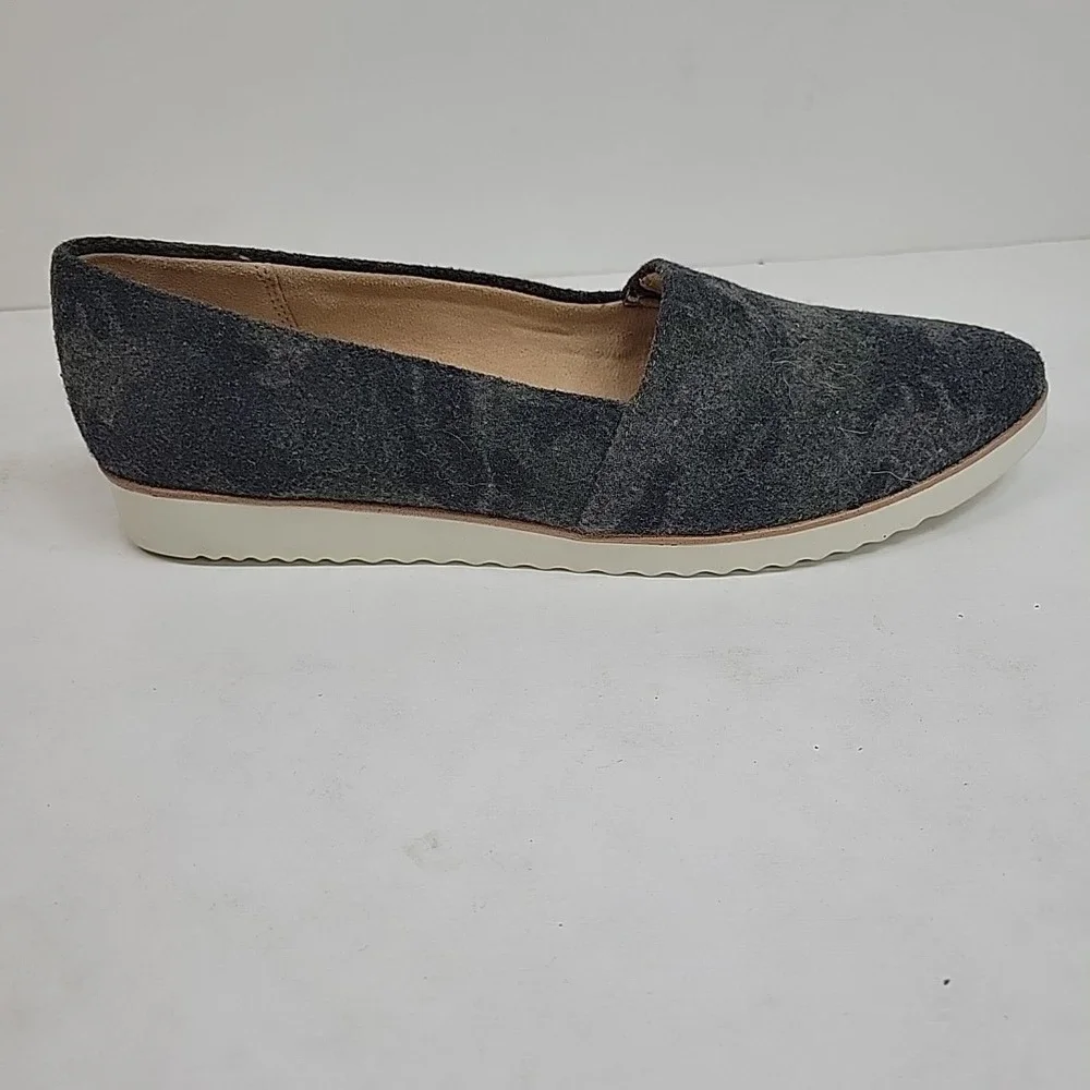 NWOB Life Stride Women's Bloom Slip-On Loafers Flats shoes‎ Olive Camo Size 9 M